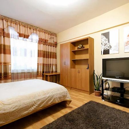 Nadezhda Apartments On Zhibek Zholy Avenue 33 Almaty Luaran gambar